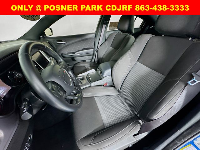 2023 Dodge Charger SXT photo 18