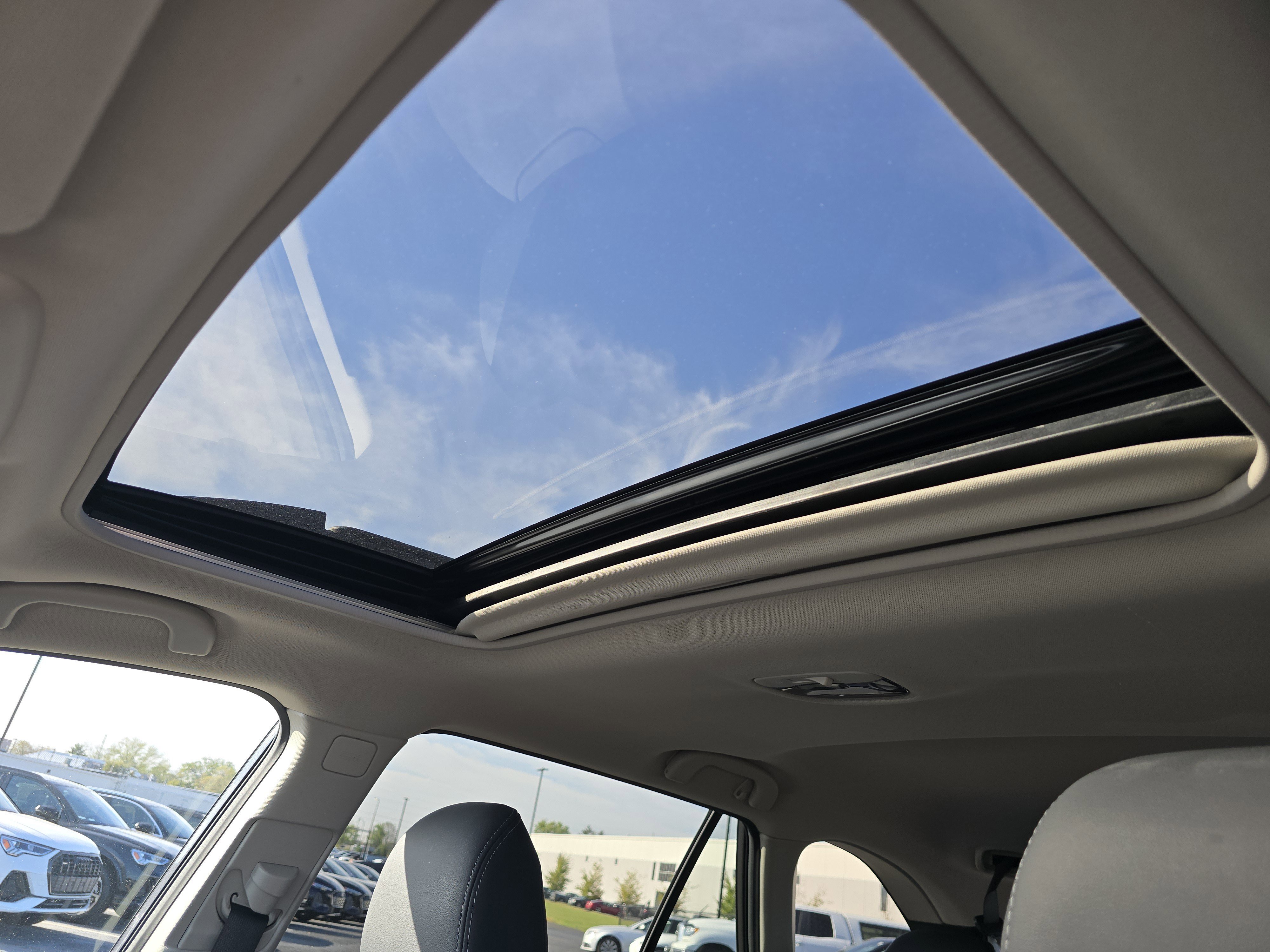 2019 Subaru Outback Limited photo 7