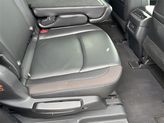 2023 Nissan Pathfinder SL photo 37