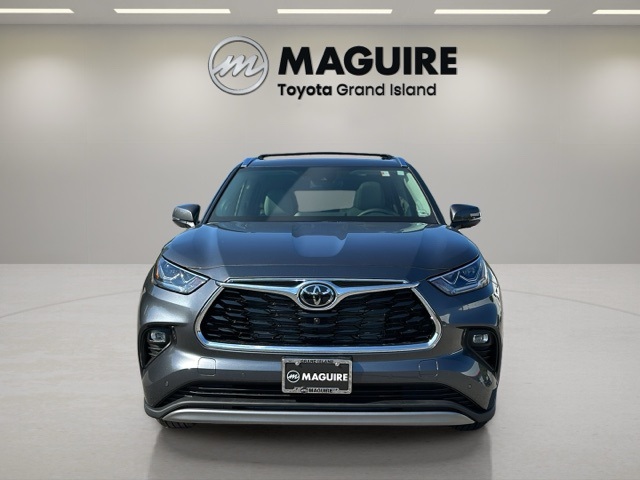 2025 Toyota Highlander Hybrid Platinum photo 22