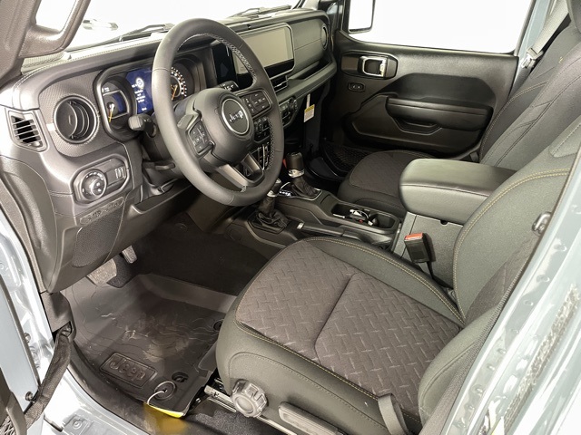2025 Jeep Gladiator Mojave photo 17