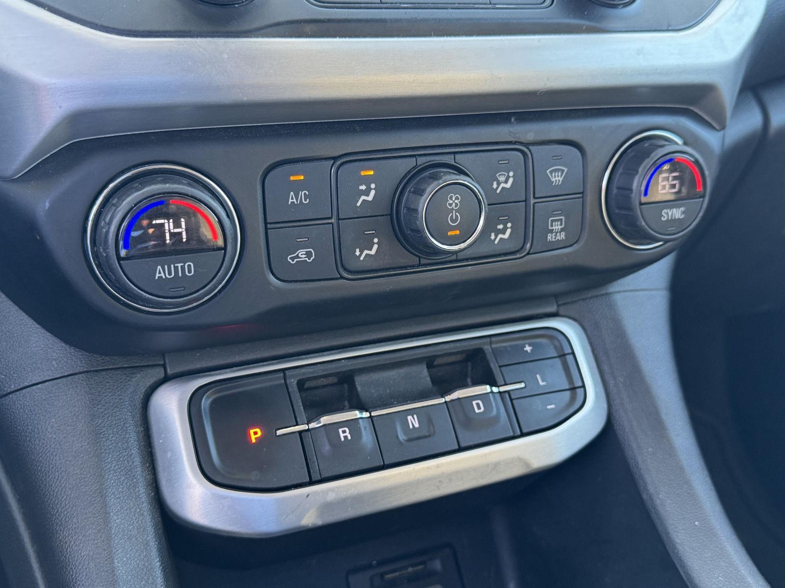 2021 Gmc Acadia SLE photo 18