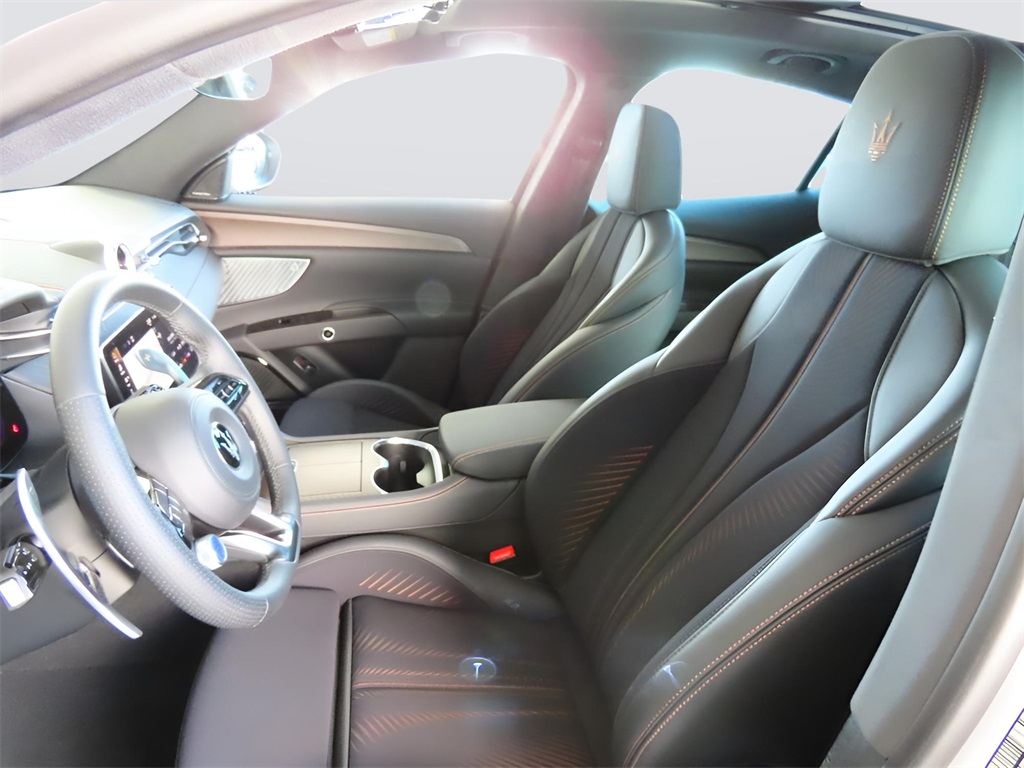 2025 Maserati Grecale photo 47