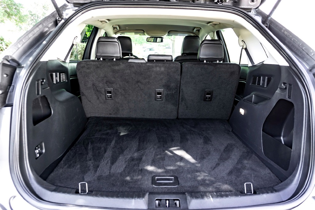 2024 Ford Edge SEL photo 30