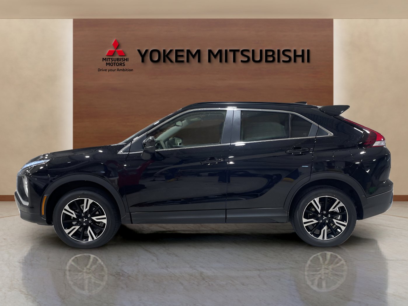 2025 Mitsubishi Eclipse Cross SE photo 2