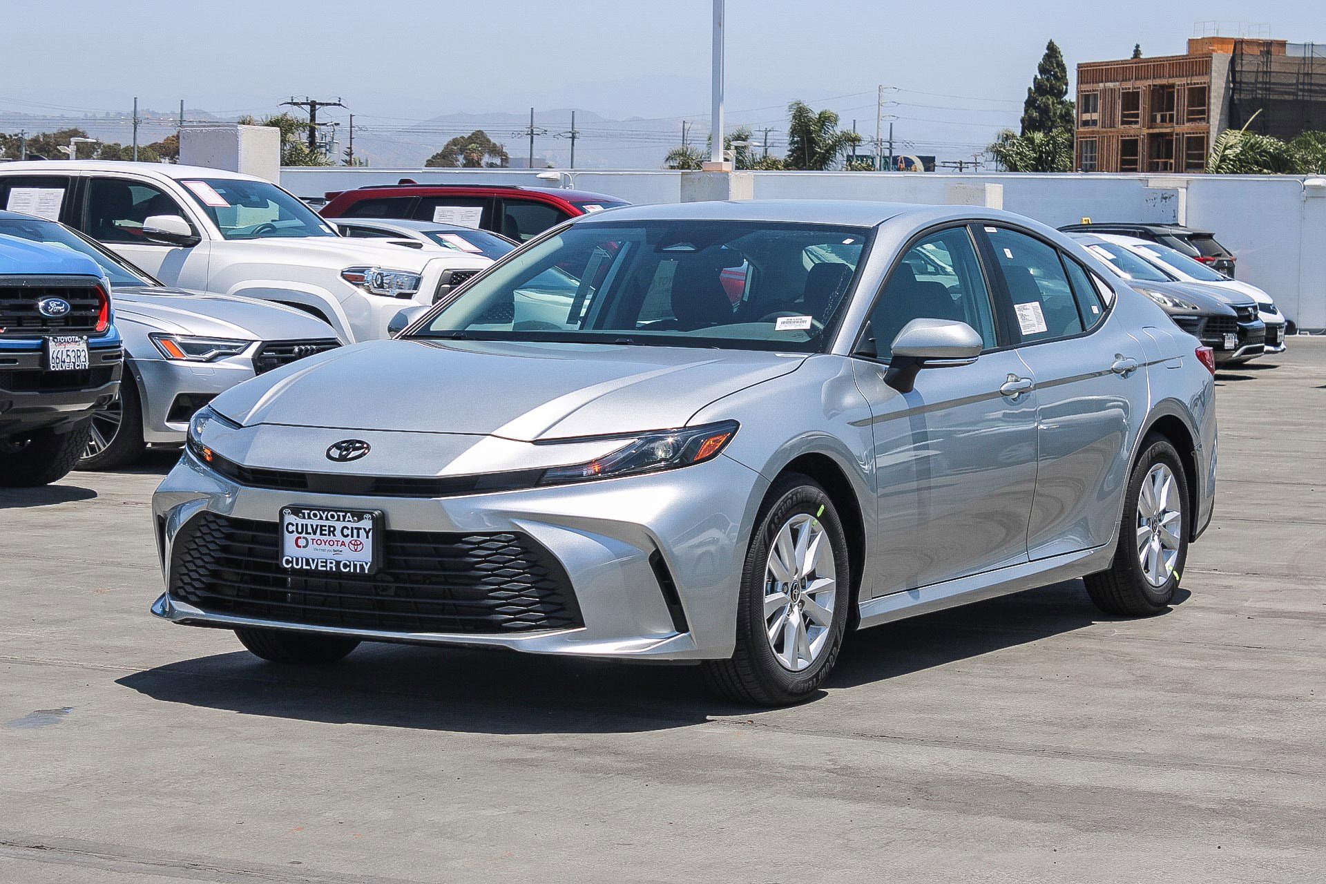 2025 Toyota Camry LE photo 2