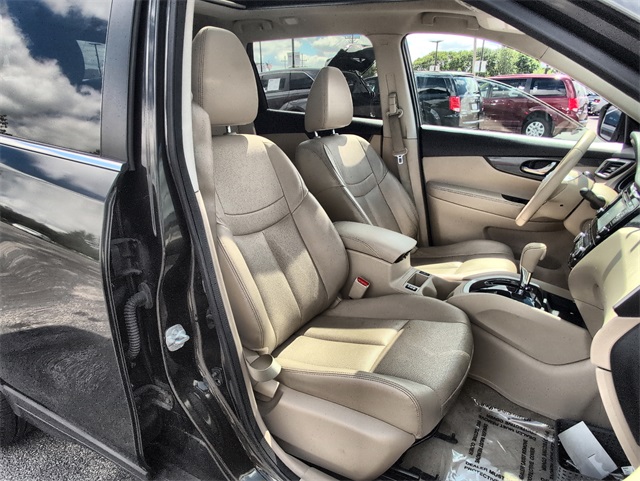 2014 Nissan Rogue SL photo 24