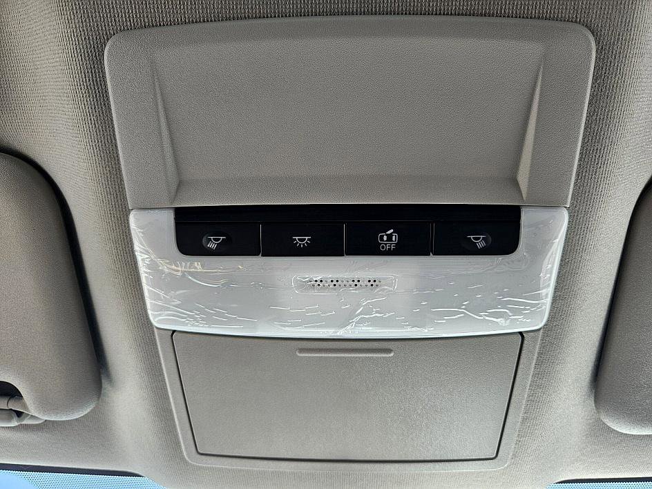 2025 Nissan Sentra S photo 17