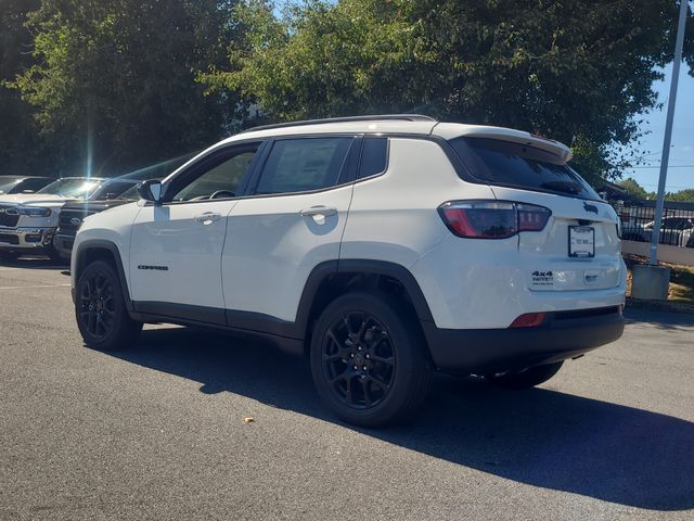2026 Jeep Compass Latitude Altitude photo 2