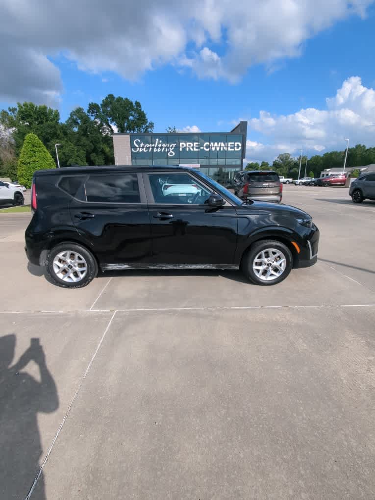 2023 Kia Soul LX photo 5
