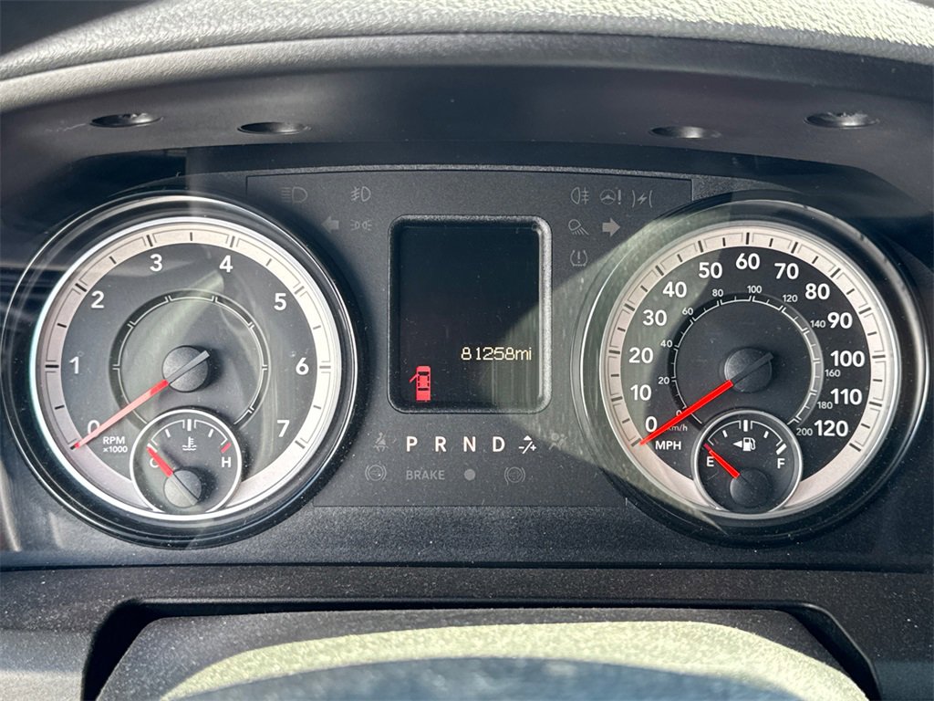2017 Ram 1500 SLT photo 11