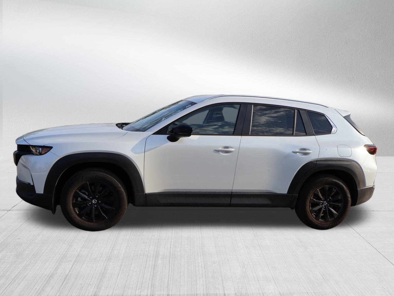 2025 Mazda CX-50 2.5 Select photo 4