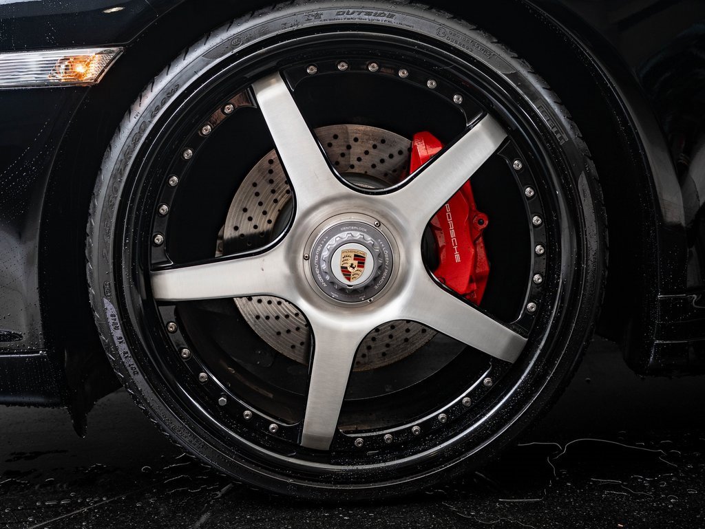 2011 Porsche 911 GTS photo 12
