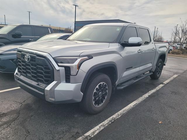 2023 Toyota Tundra SR5's photo
