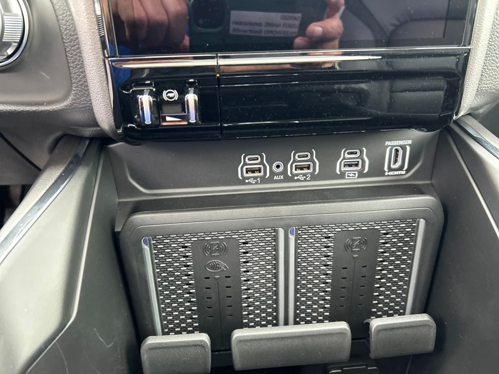 2026 Ram 1500 Laramie photo 16