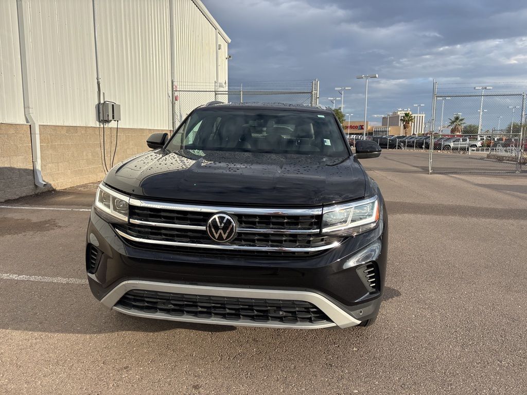 2023 Volkswagen Atlas Cross Sport V6 SE Technology photo 3