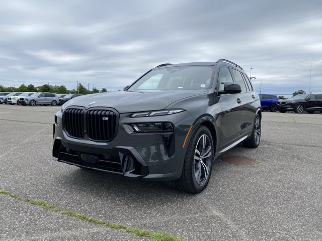 2026 BMW X7 M60i
