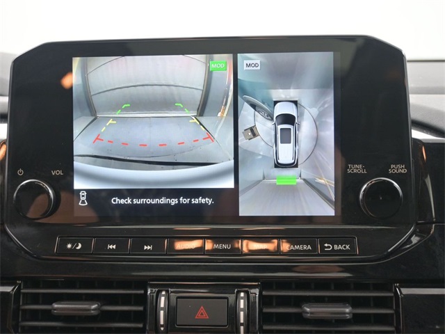 2022 Nissan Pathfinder Platinum photo 30