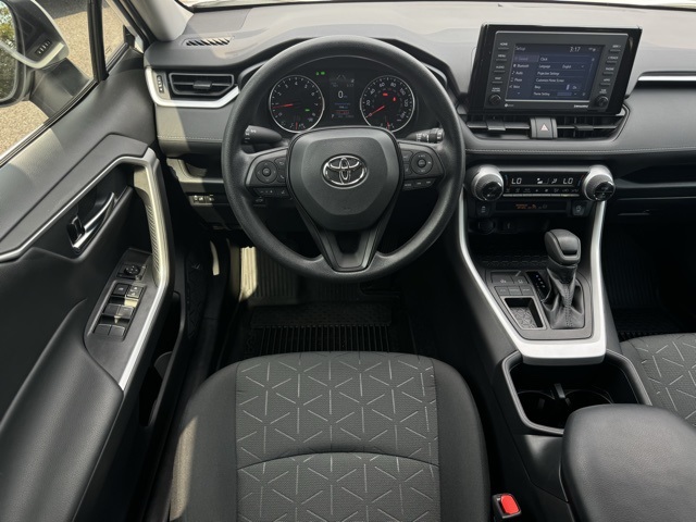2022 Toyota RAV4 XLE photo 29