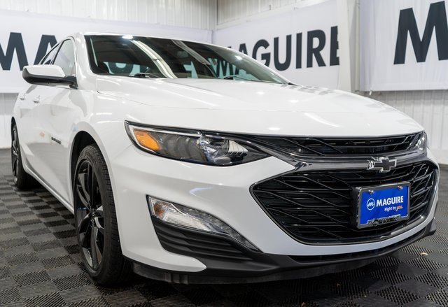 2025 Chevrolet Malibu 1LT photo 3