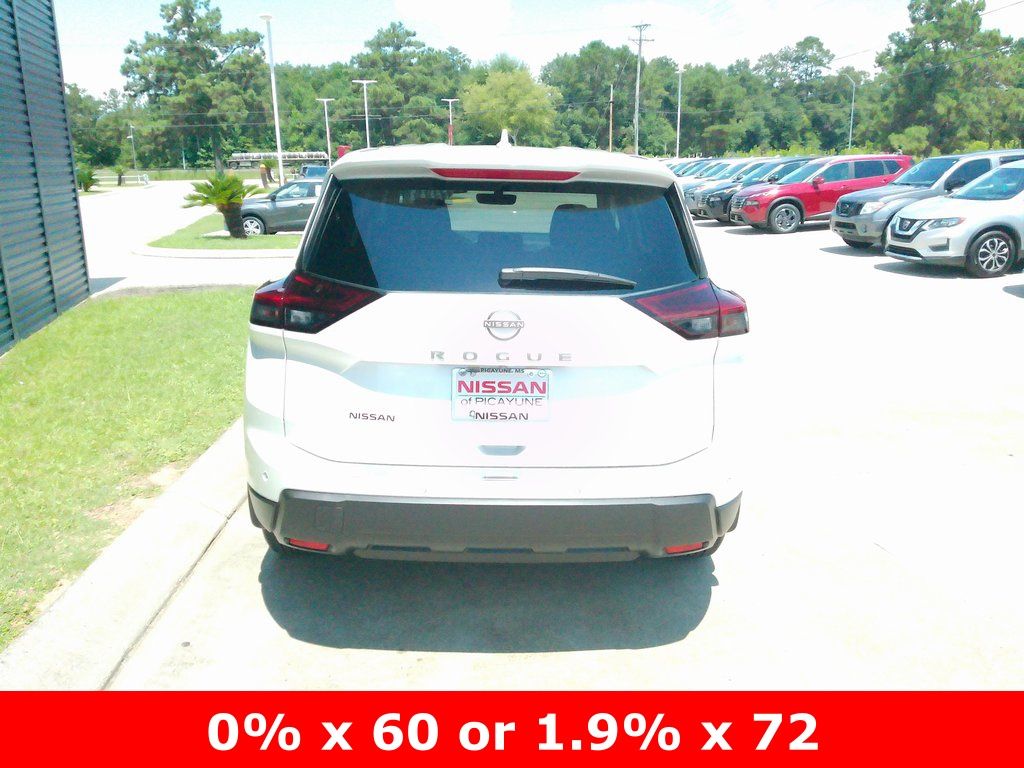 2025 Nissan Rogue SV photo 3