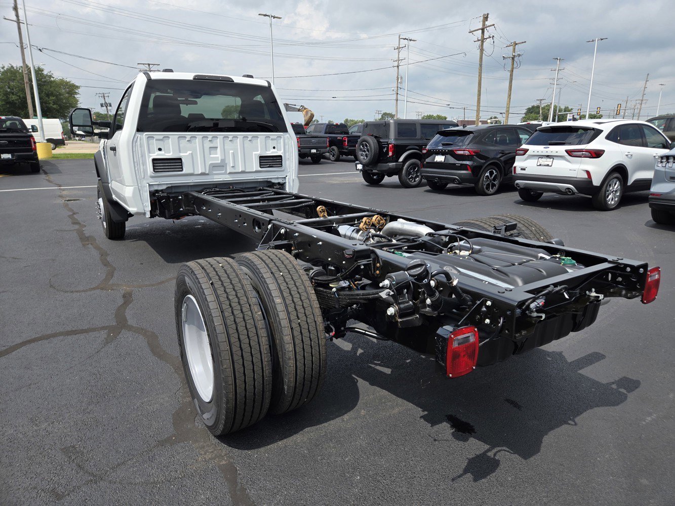 2025 Ford F-600 photo 5
