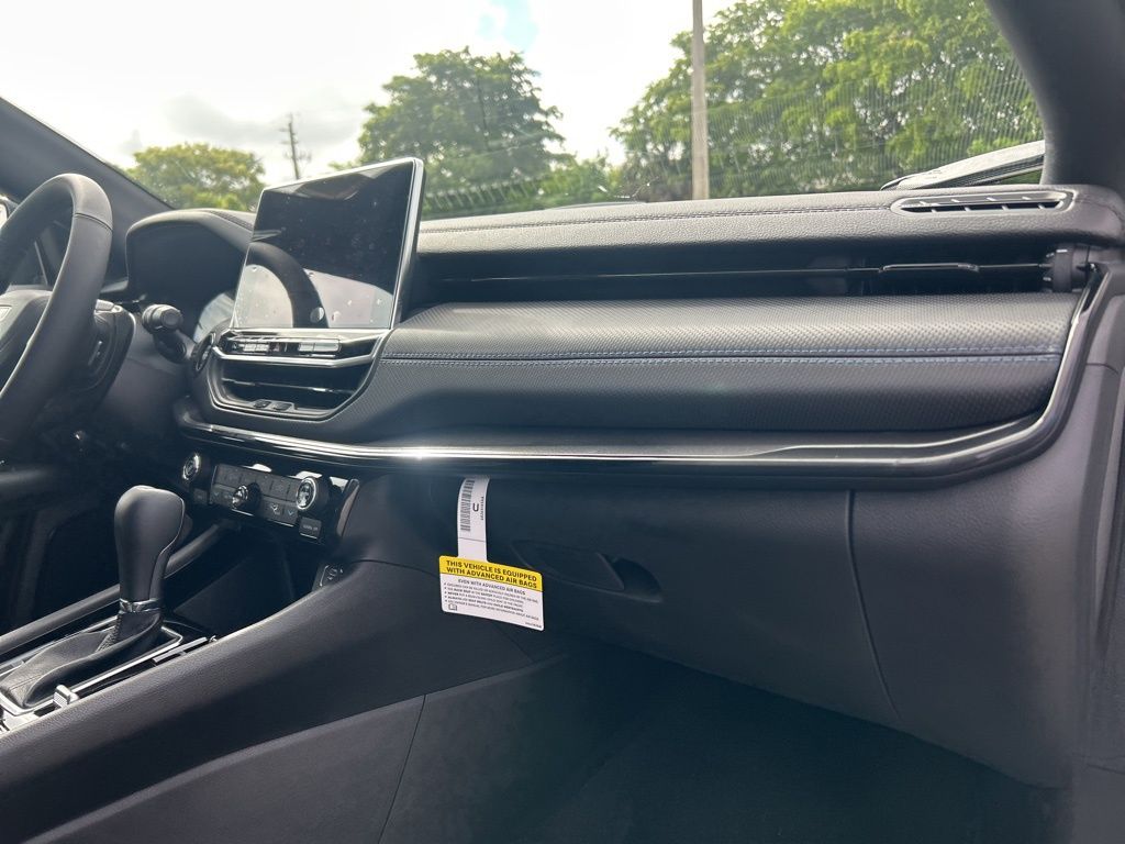 2025 Jeep Compass Latitude photo 20