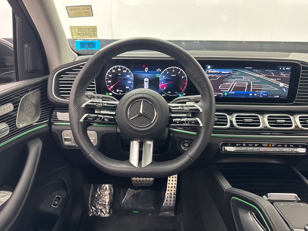 2025 Mercedes Benz GLS 450 4MATIC photo 5