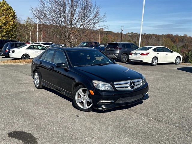 2011 Mercedes Benz C 300 Sport photo 2