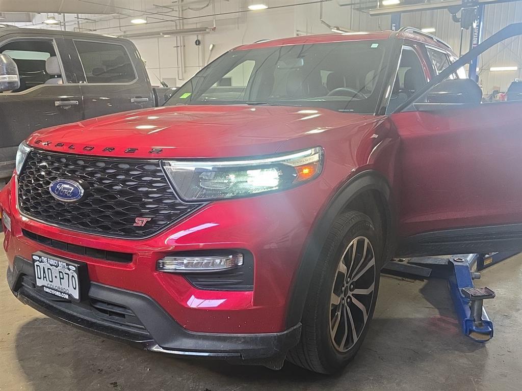 2023 Ford Explorer ST's photo