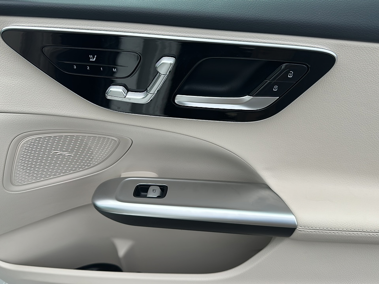 2022 Mercedes Benz C 300 4MATIC photo 14