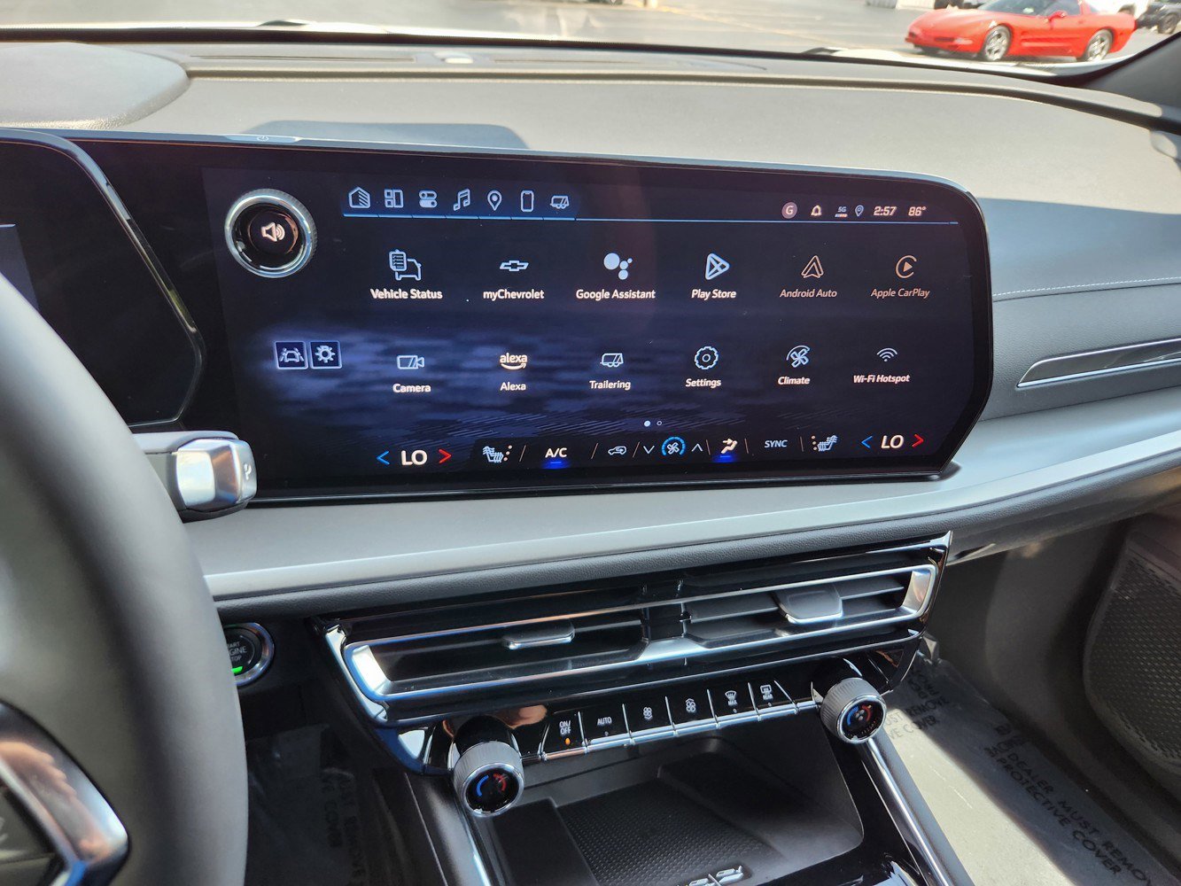 2025 Chevrolet Traverse photo 5