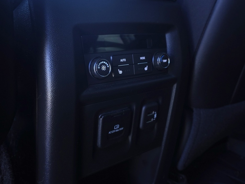 2023 Chevrolet Traverse Premier photo 20