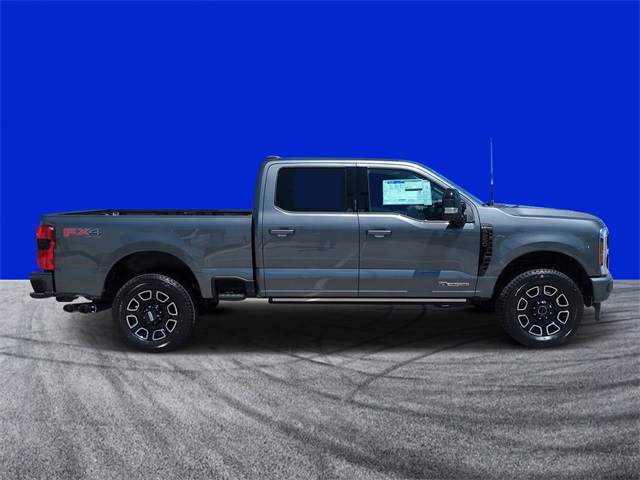 2025 Ford F-250 Platinum photo 2