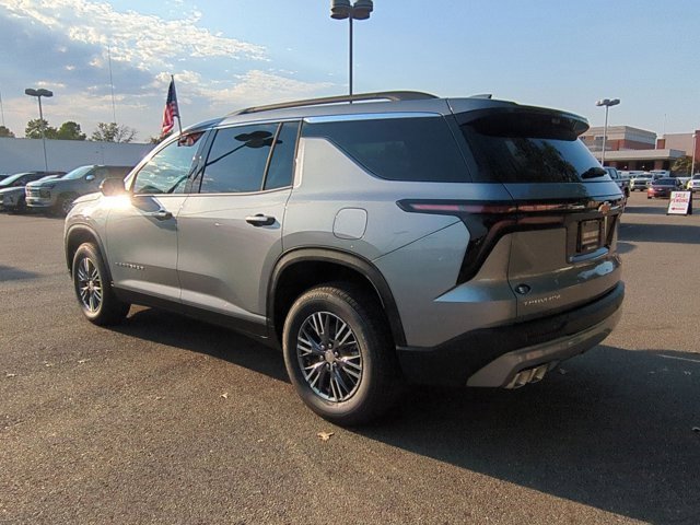 2026 Chevrolet Traverse photo 4