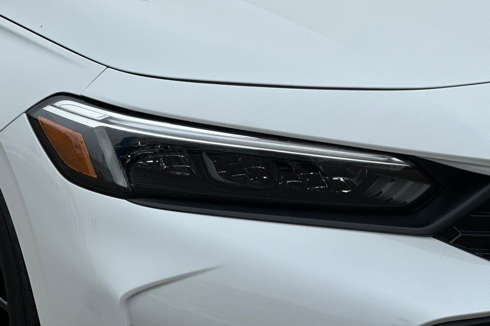 2025 Honda Civic Hatchback Sport photo 21