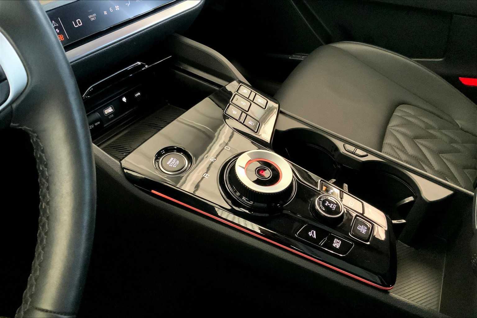 2024 Kia Sportage Plug-In Hybrid X-Line Prestige photo 14