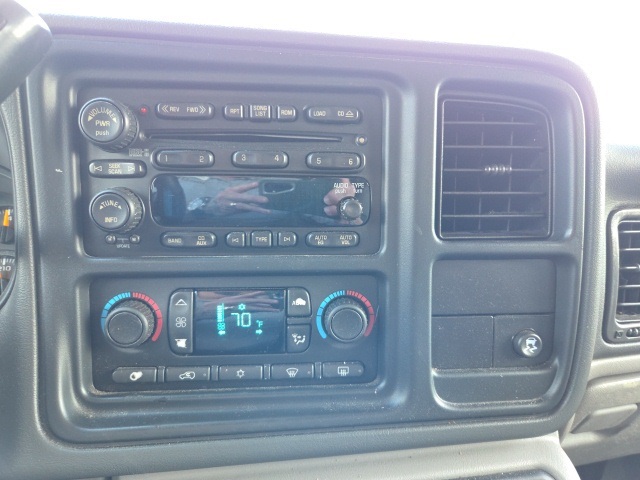 2005 Chevrolet Tahoe LT photo 29