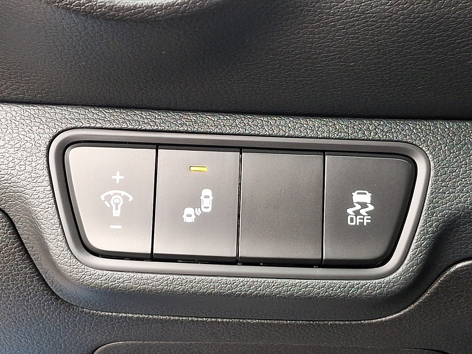 2023 Kia Forte GT-Line photo 25