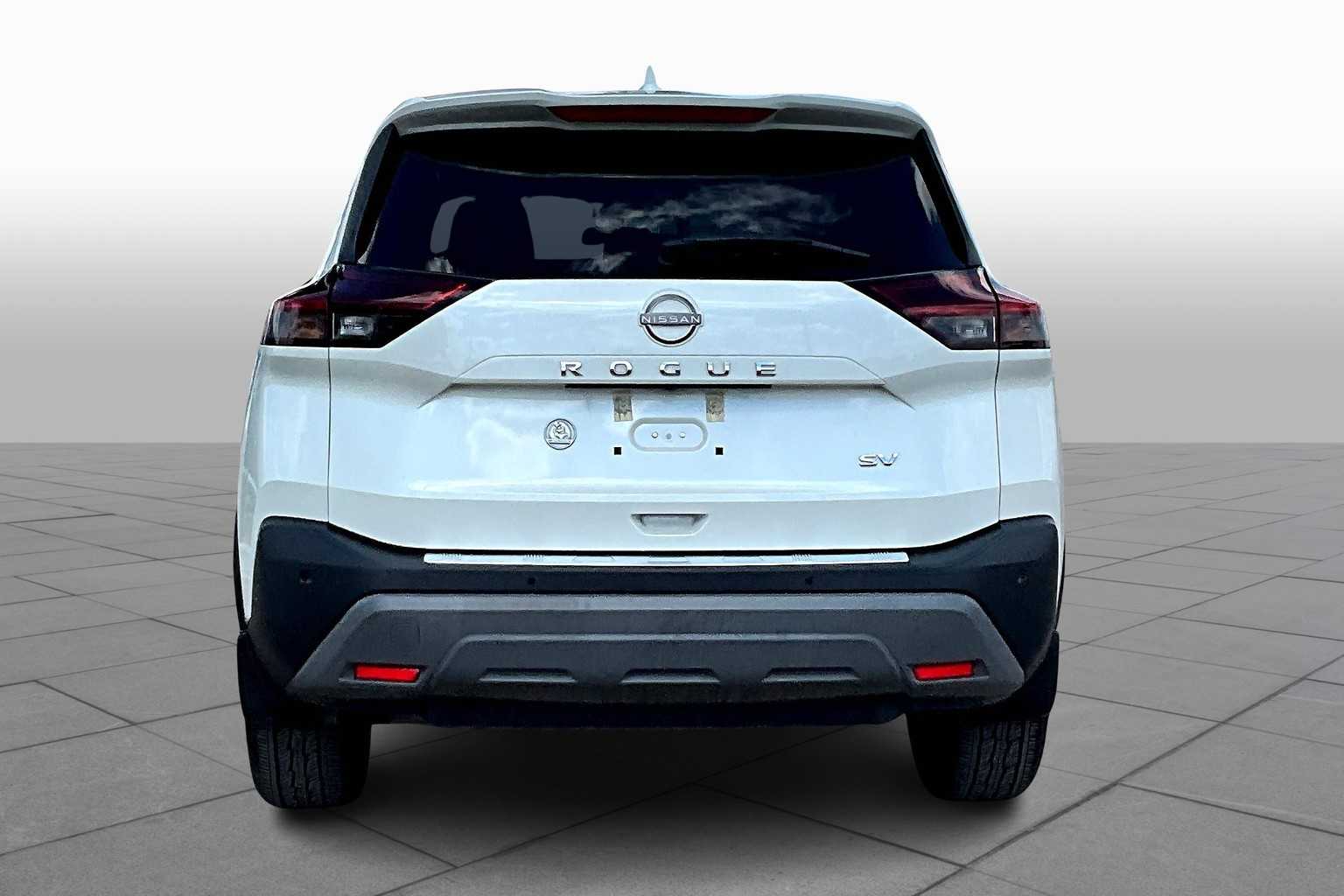 2023 Nissan Rogue SV photo 4