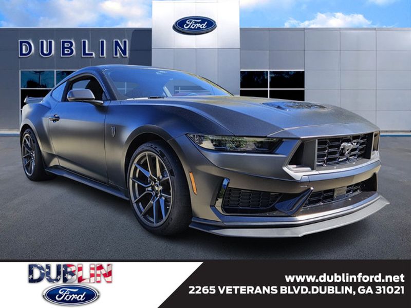 2025 Ford Mustang Dark Horse's photo