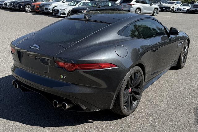 2015 Jaguar F-TYPE R photo 3