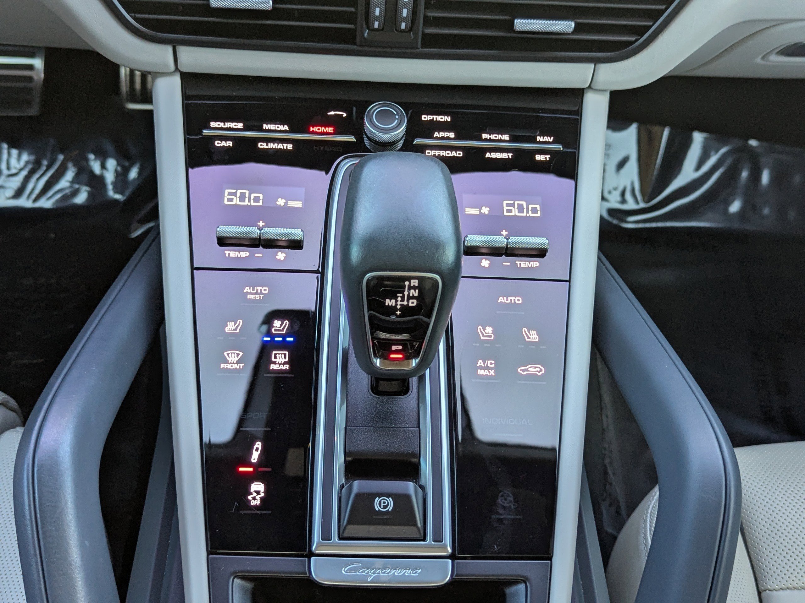 2023 Porsche Cayenne GTS Coupe photo 30
