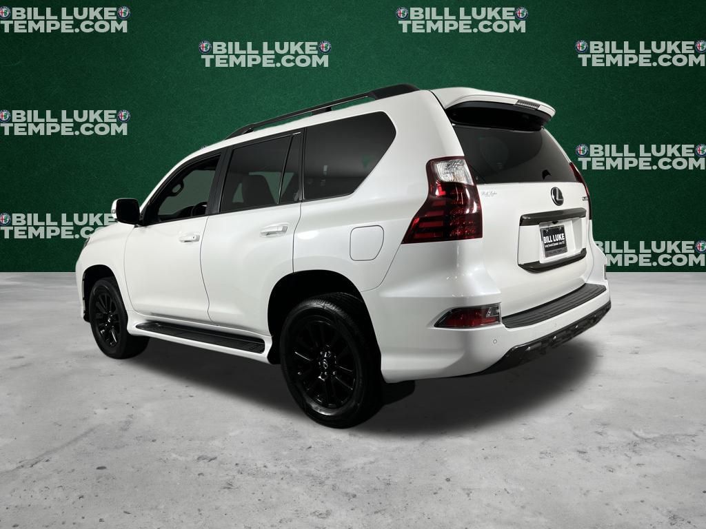 2022 Lexus GX 460 photo 2
