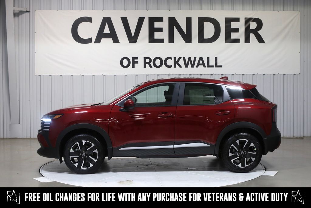 2025 Nissan Kicks SV photo 4