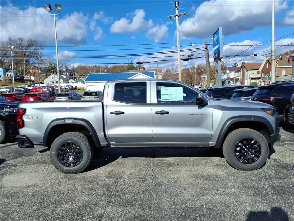 2026 Chevrolet Colorado Trail Boss photo 2