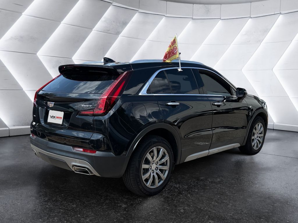 2021 Cadillac XT4 Premium Luxury photo 4