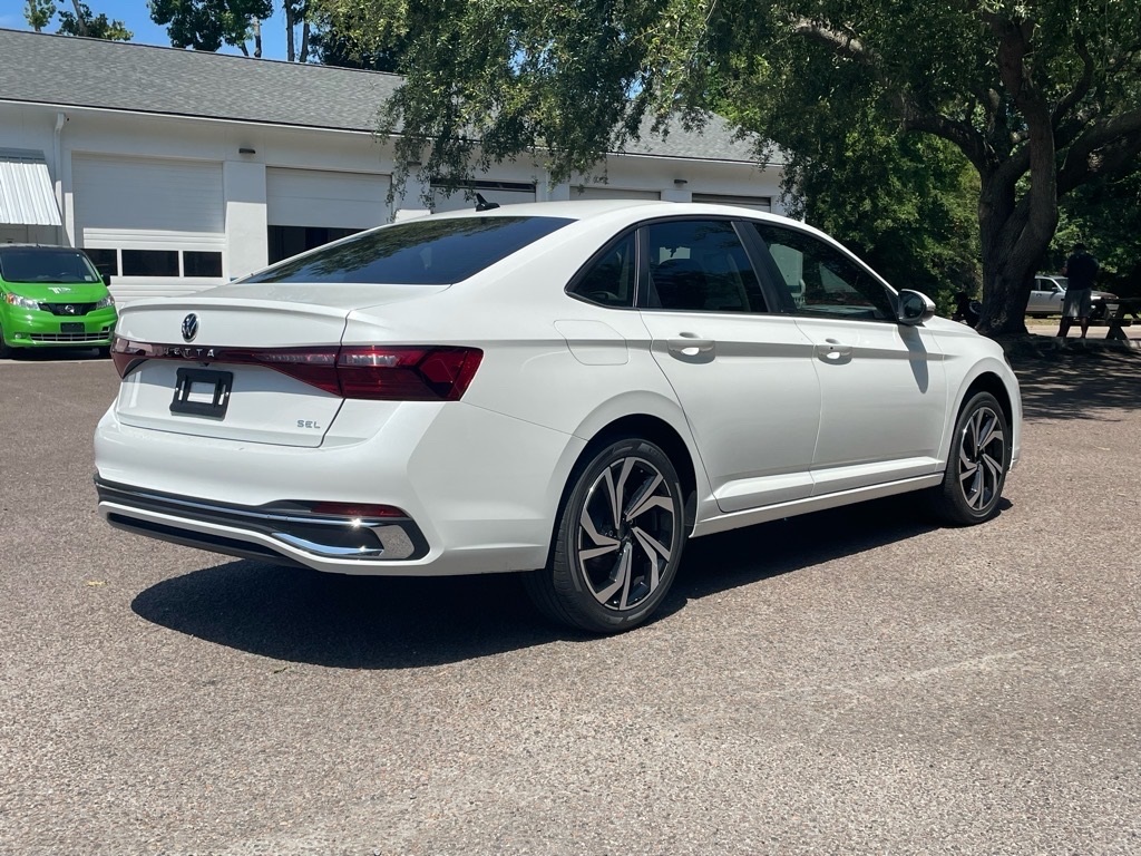 2025 Volkswagen Jetta SEL photo 3