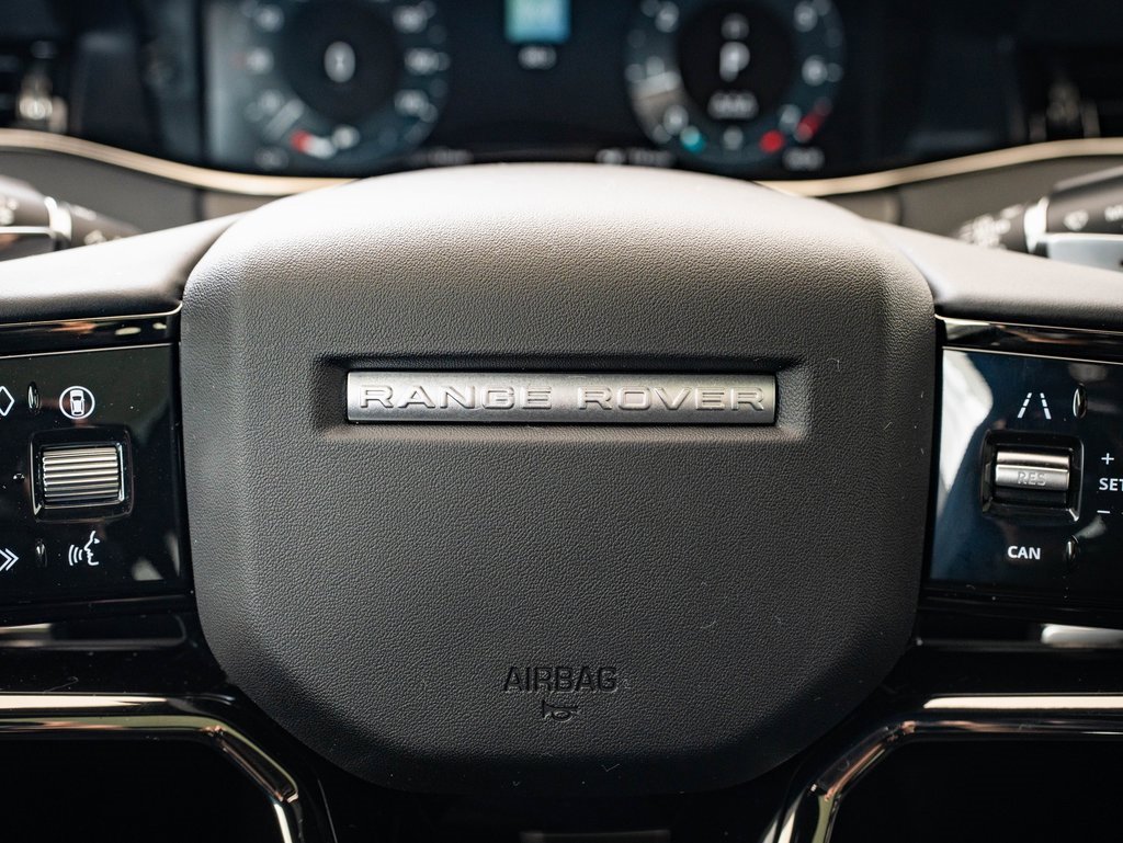 2026 Land Rover Range Rover Evoque Dynamic SE photo 23