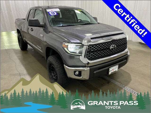 2019 Toyota Tundra SR5's photo